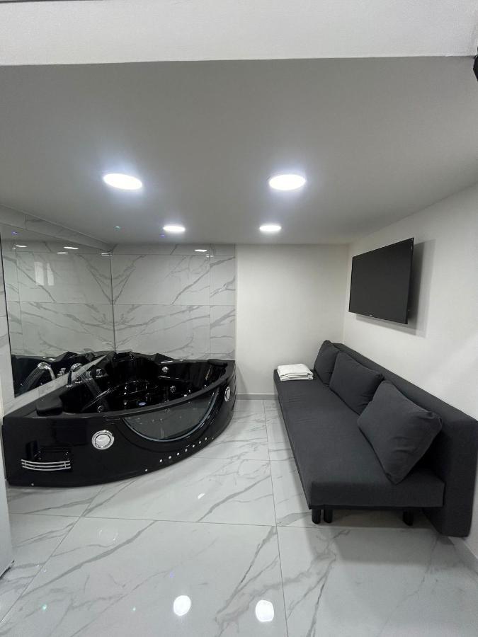 Luigi Luxury